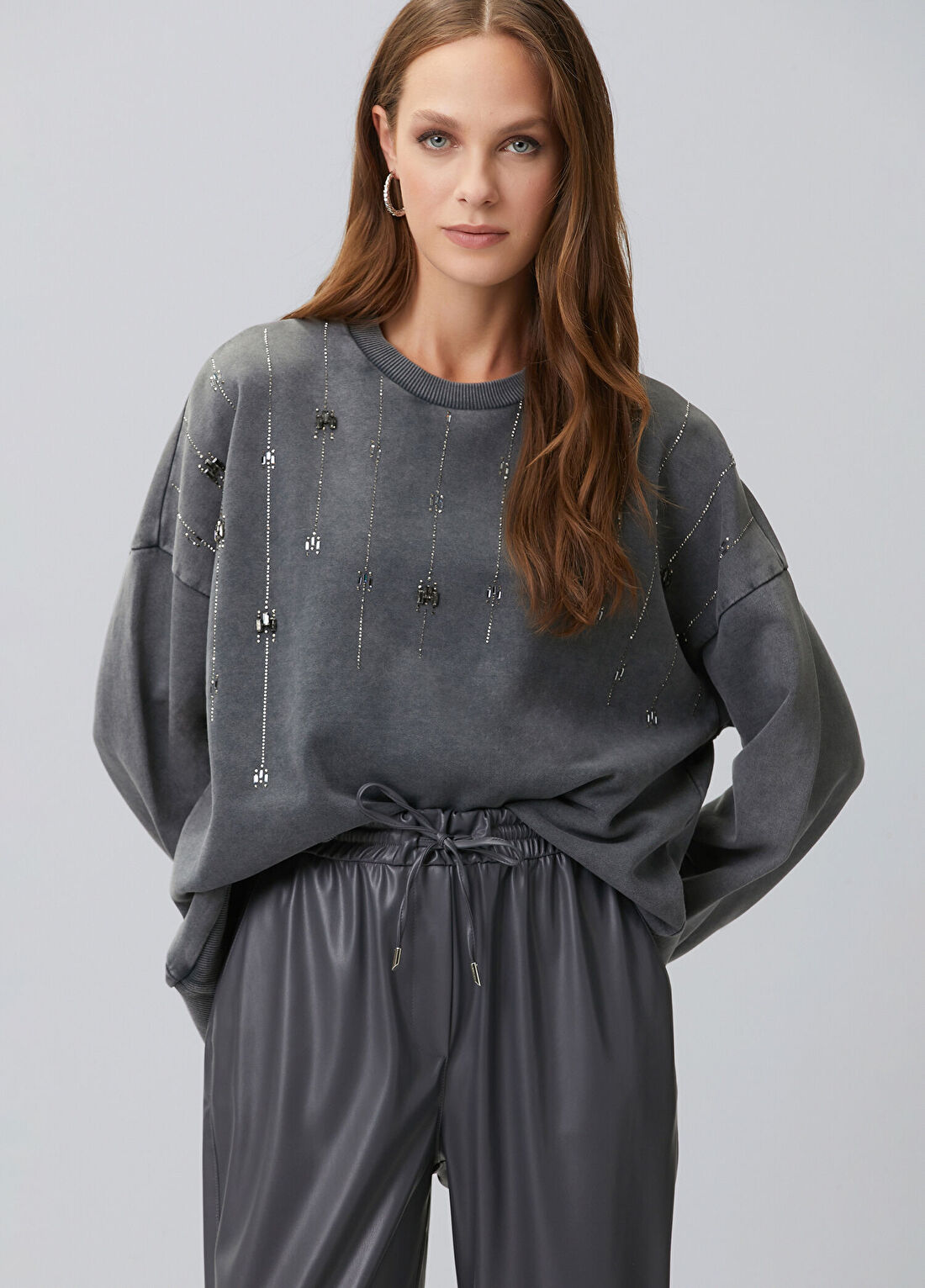 Network Antrasit Taş Detaylı Yıkamalı Sweatshirt