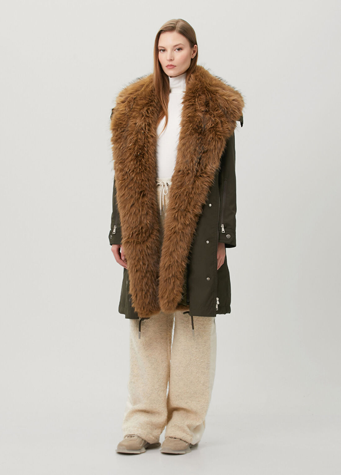 Moncler Halicte Haki Parka görsel 2