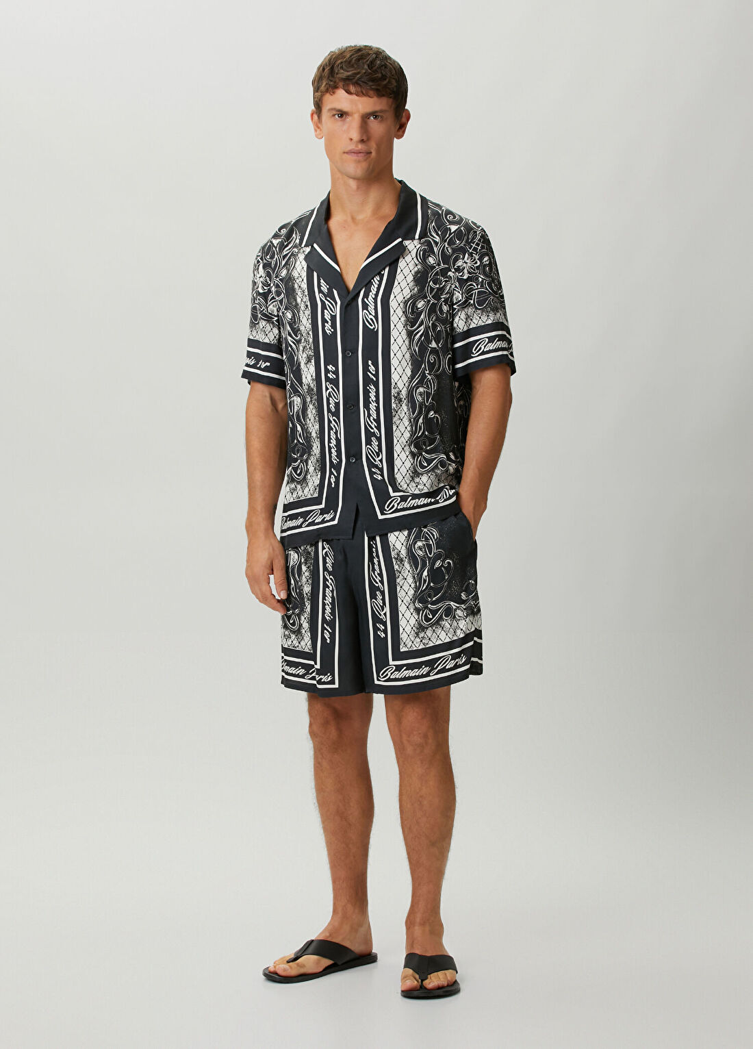 Balmain Siyah Beyaz Desenli Bermuda