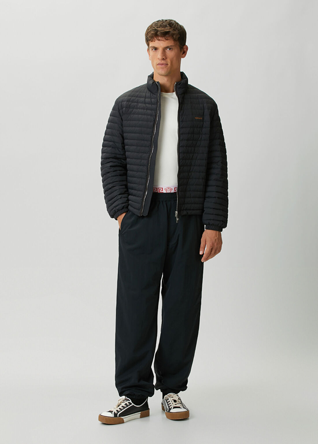 Versace Siyah Puff Mont görsel 2