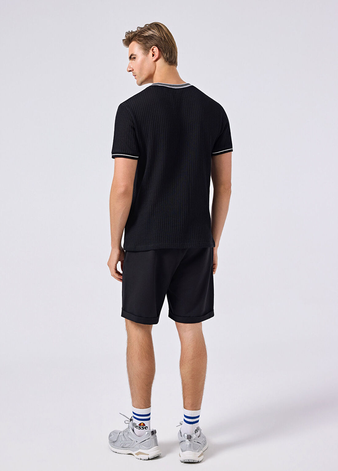Ellesse Siyah Pamuklu Erkek Şort 6SM4014-BK görsel 3