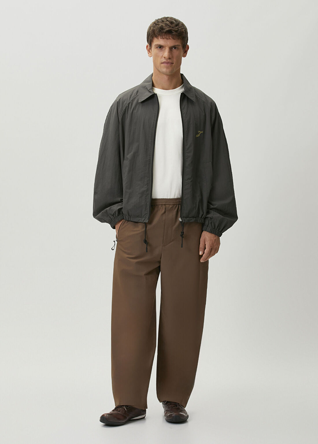 Jacquemus Antrasit Yağmurluk görsel 2