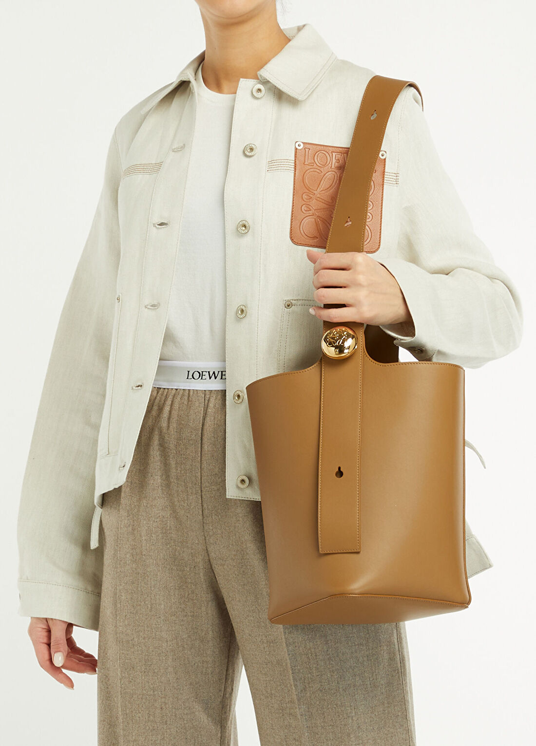 Loewe Pebble Taba Kadın Deri Çanta görsel 2