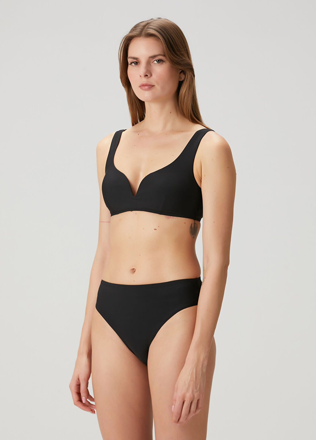 Bondi Born Siyah Bikini Üstü