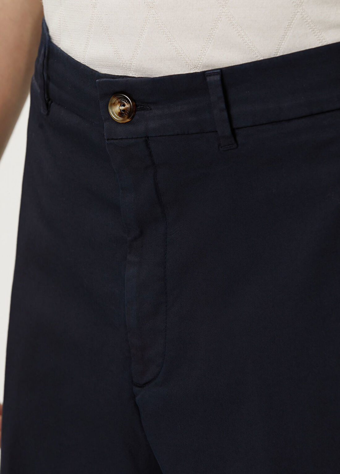 Brunello Cucinelli Lacivert Bermuda görsel 3