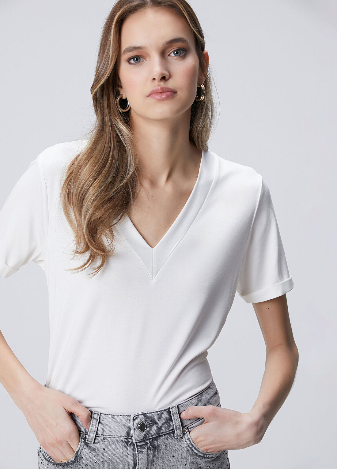 Network Kırık Beyaz Kol Katlama Detaylı Basic T-shirt görsel 2