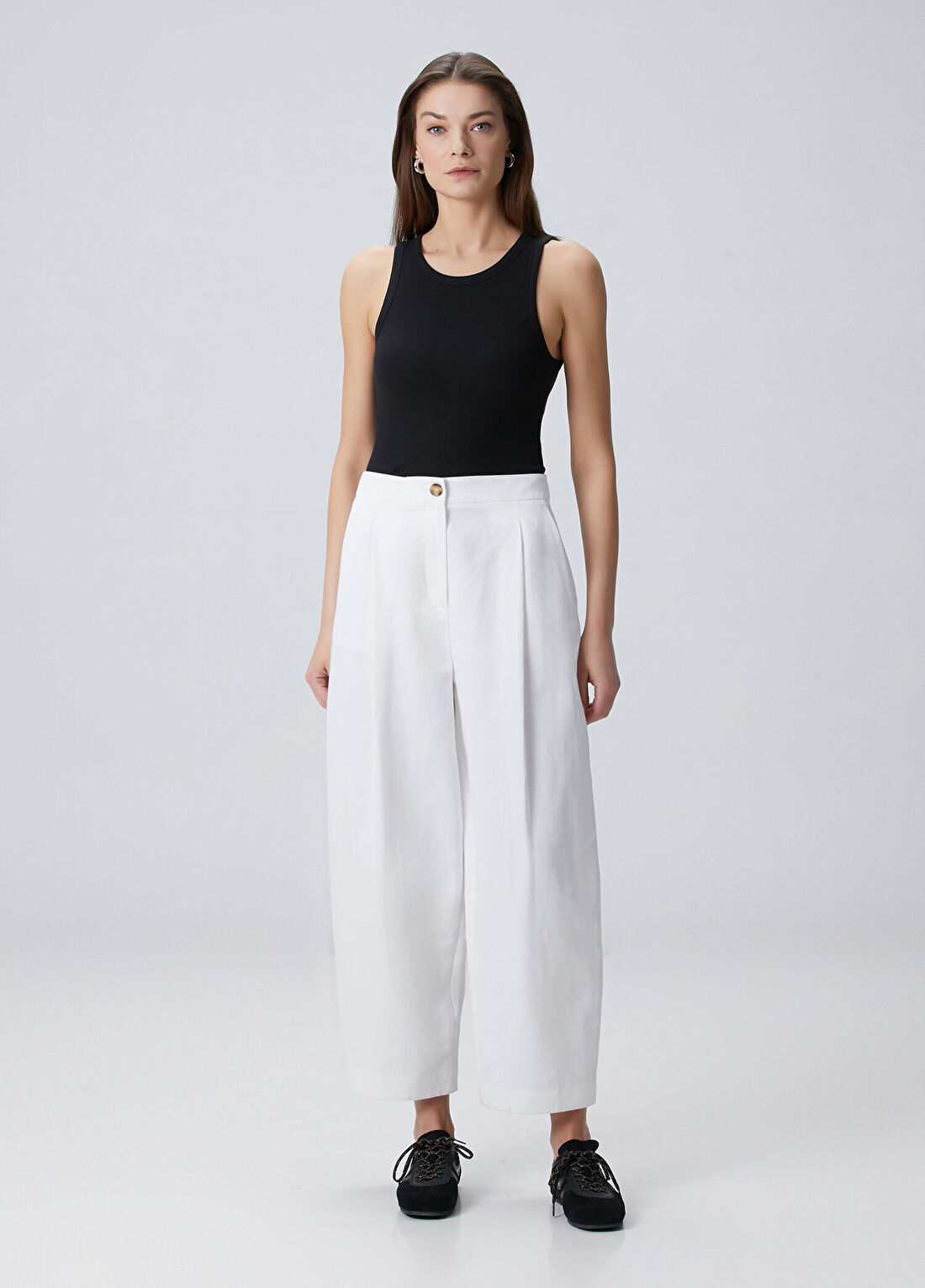 Beymen Collection Siyah Bisiklet Yaka Ribli Atlet görsel 3