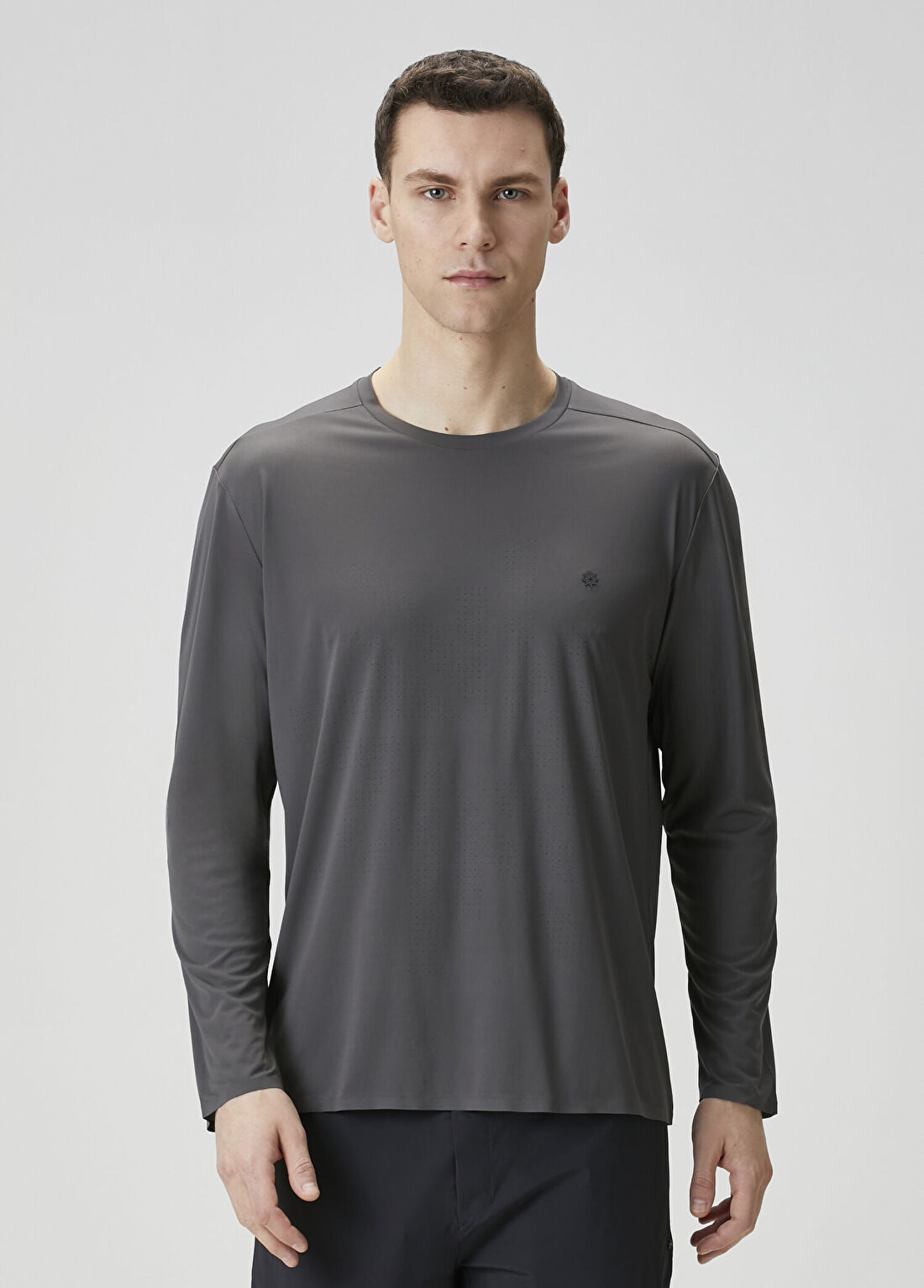 Isaora Extra Light Tech Koyu Gri T-shirt