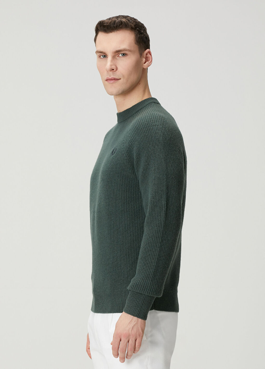 Fred Perry Koyu Yeşil Yün Kazak görsel 3
