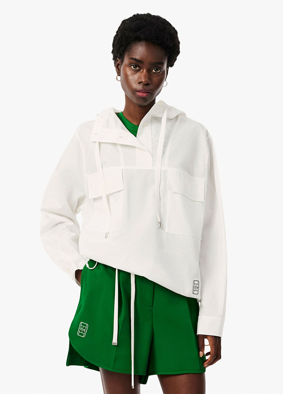 Lacoste Beyaz Pamuklu Oversize Fit Kapüşonlu Kadın Yağmurluk