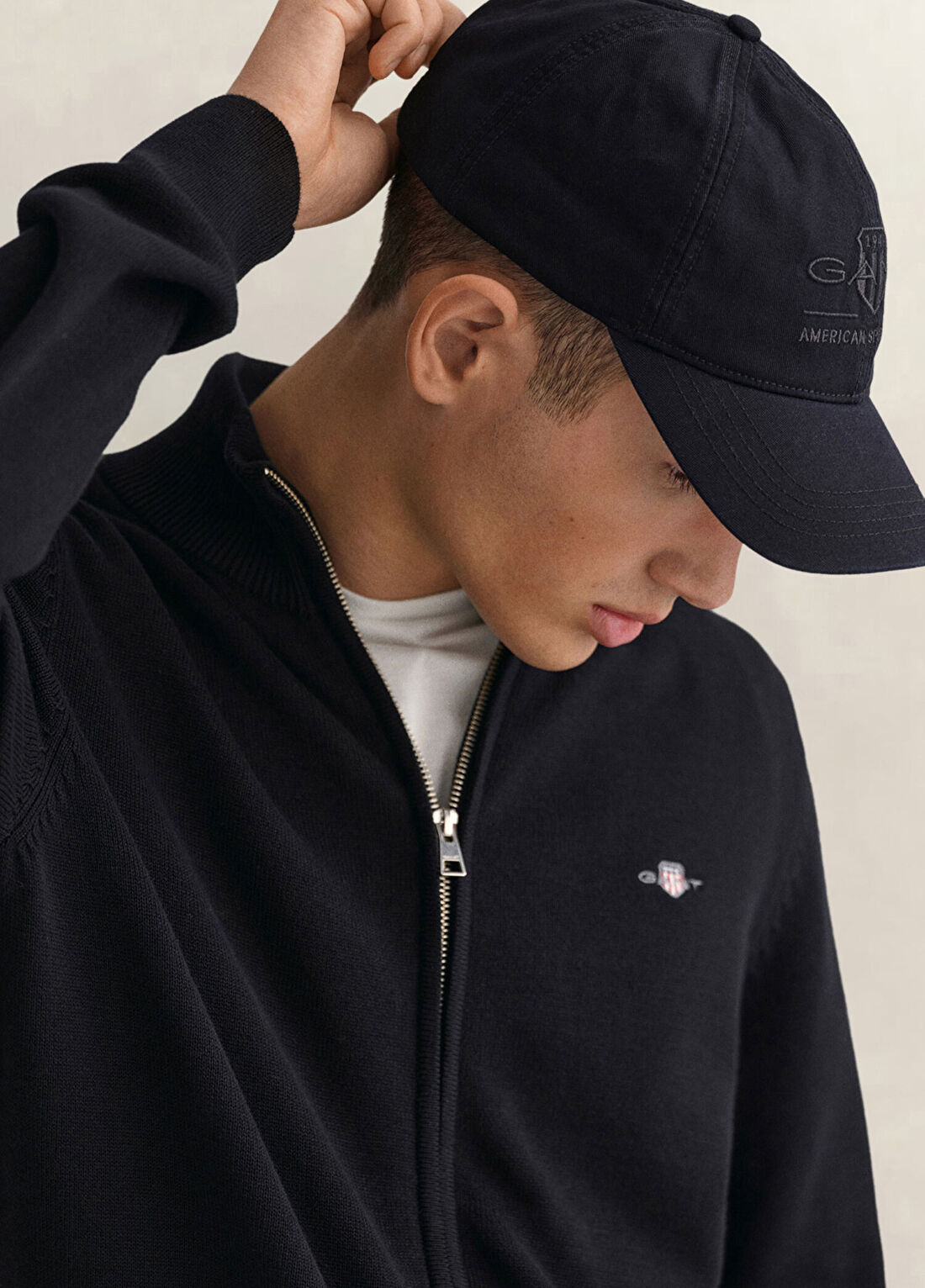 Gant Siyah Regular Fit Fermuarlı Erkek Hırka görsel 4