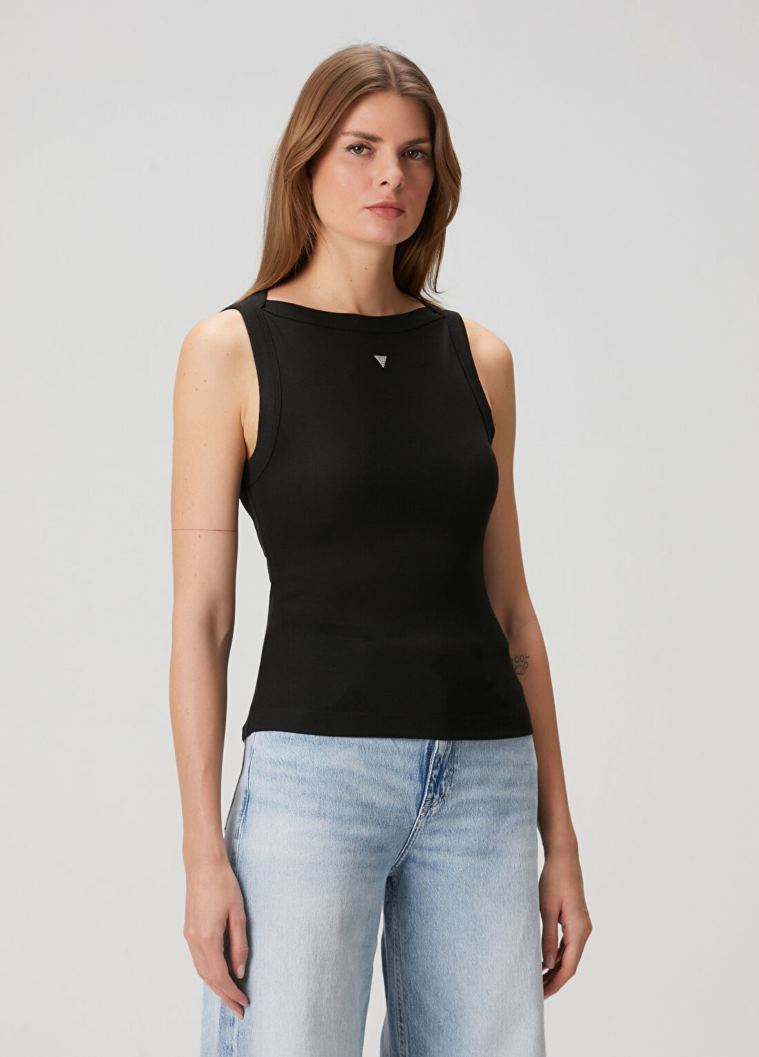 Guess Tina Siyah İpek Karışımlı Atlet görsel 3