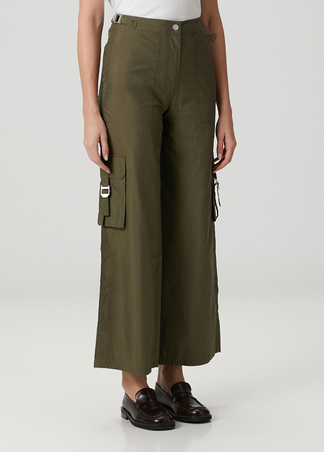 Tommy Jeans Yeşil Wide Leg Twill Kargo Pantolon görsel 2