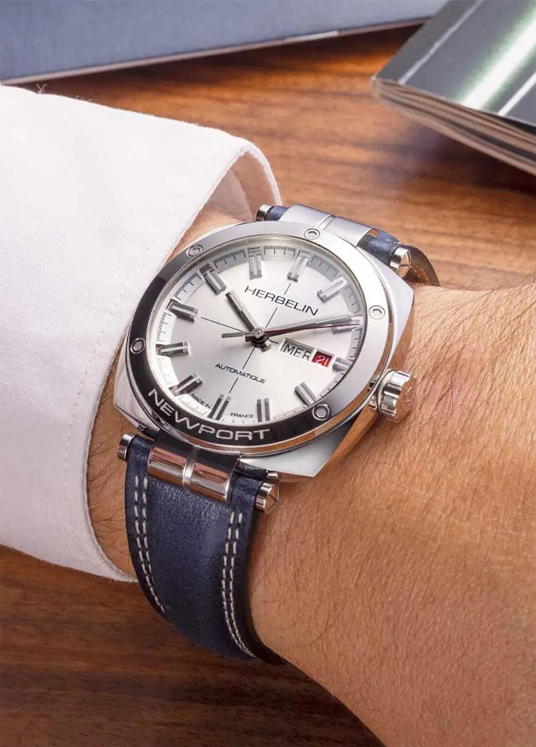 Herbelin Newport Heritage Automatic 1764AP11BL Çelik Erkek Kol Saati görsel 2