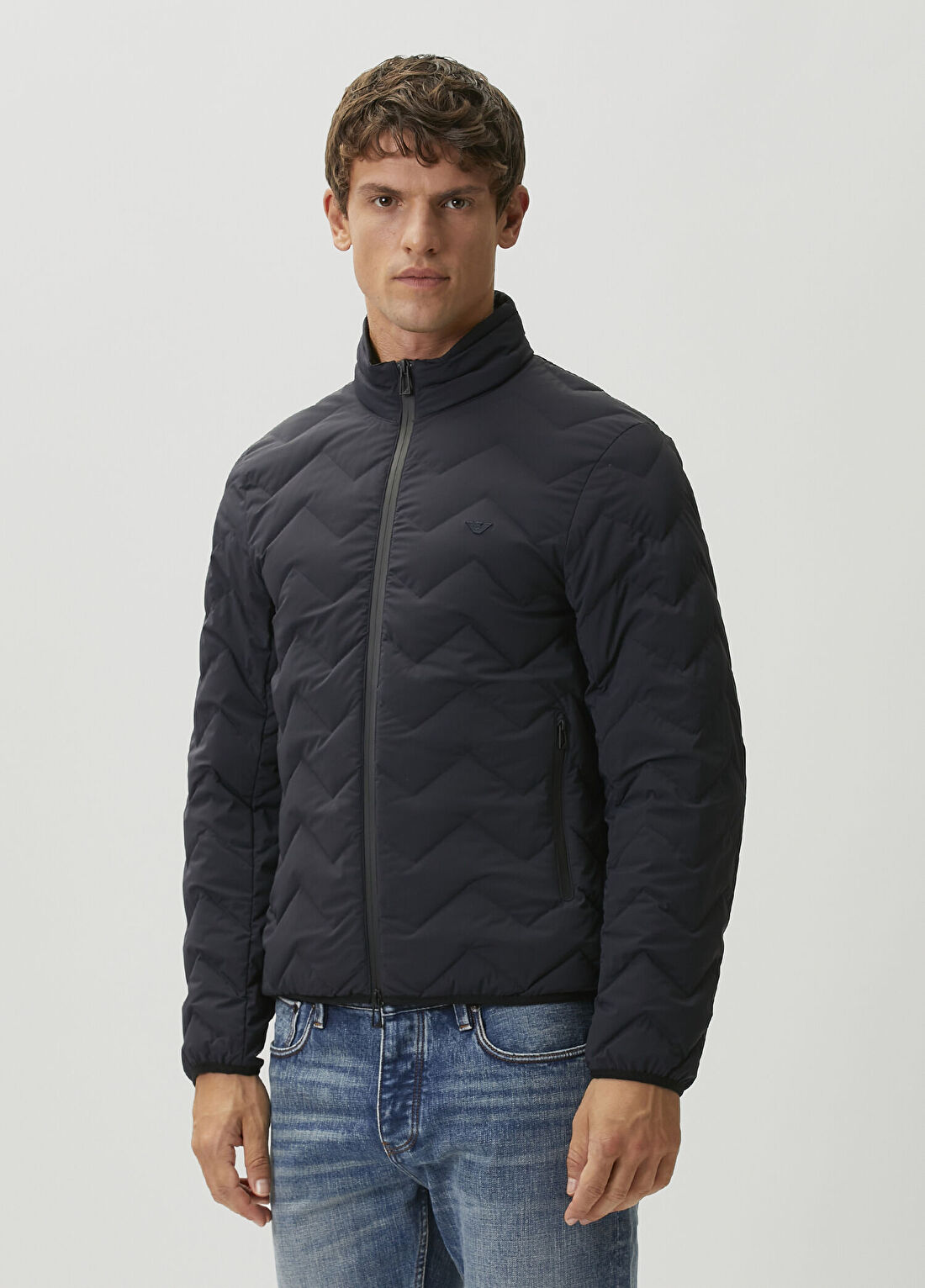 Emporio Armani Lacivert Kapitoneli Mont görsel 3