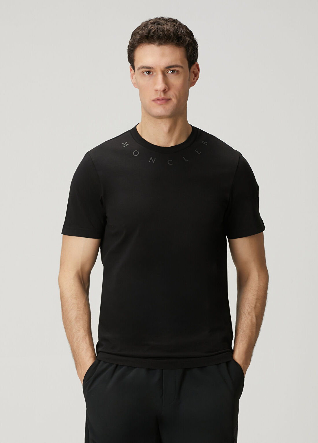 Moncler Siyah Logo Baskılı T-shirt