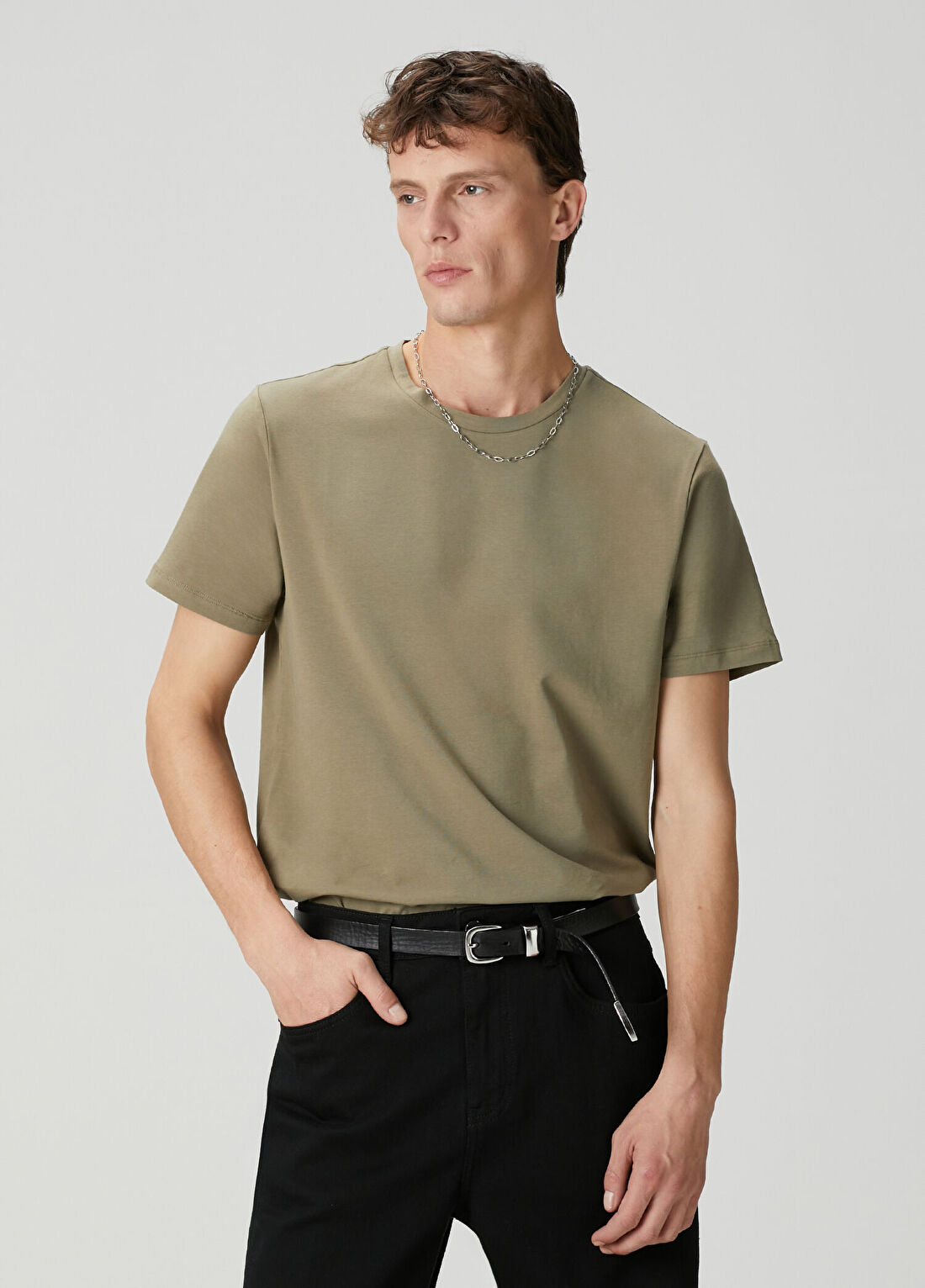Academia Haki Basic T-shirt