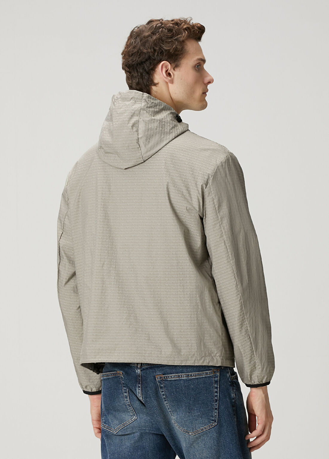 Emporio Armani Bej Kapüşonlu Logo Desenli Mont görsel 4