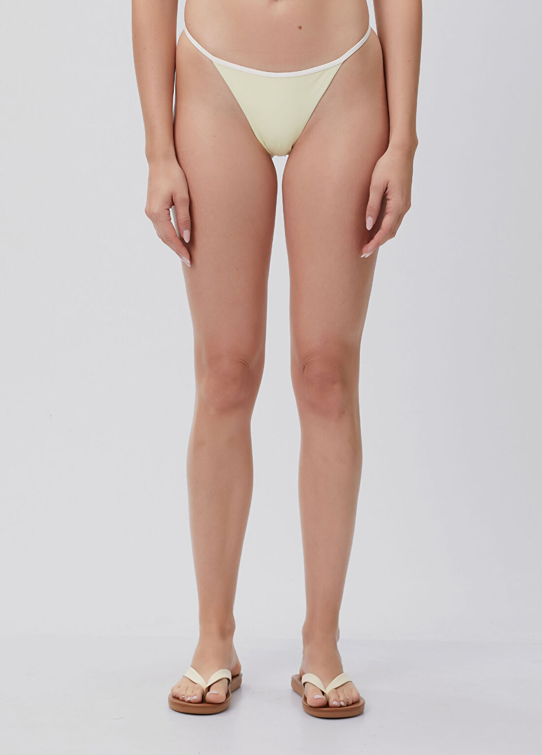 MC2 (Saint Barth) Jodene Sarı Bikini Altı görsel 2