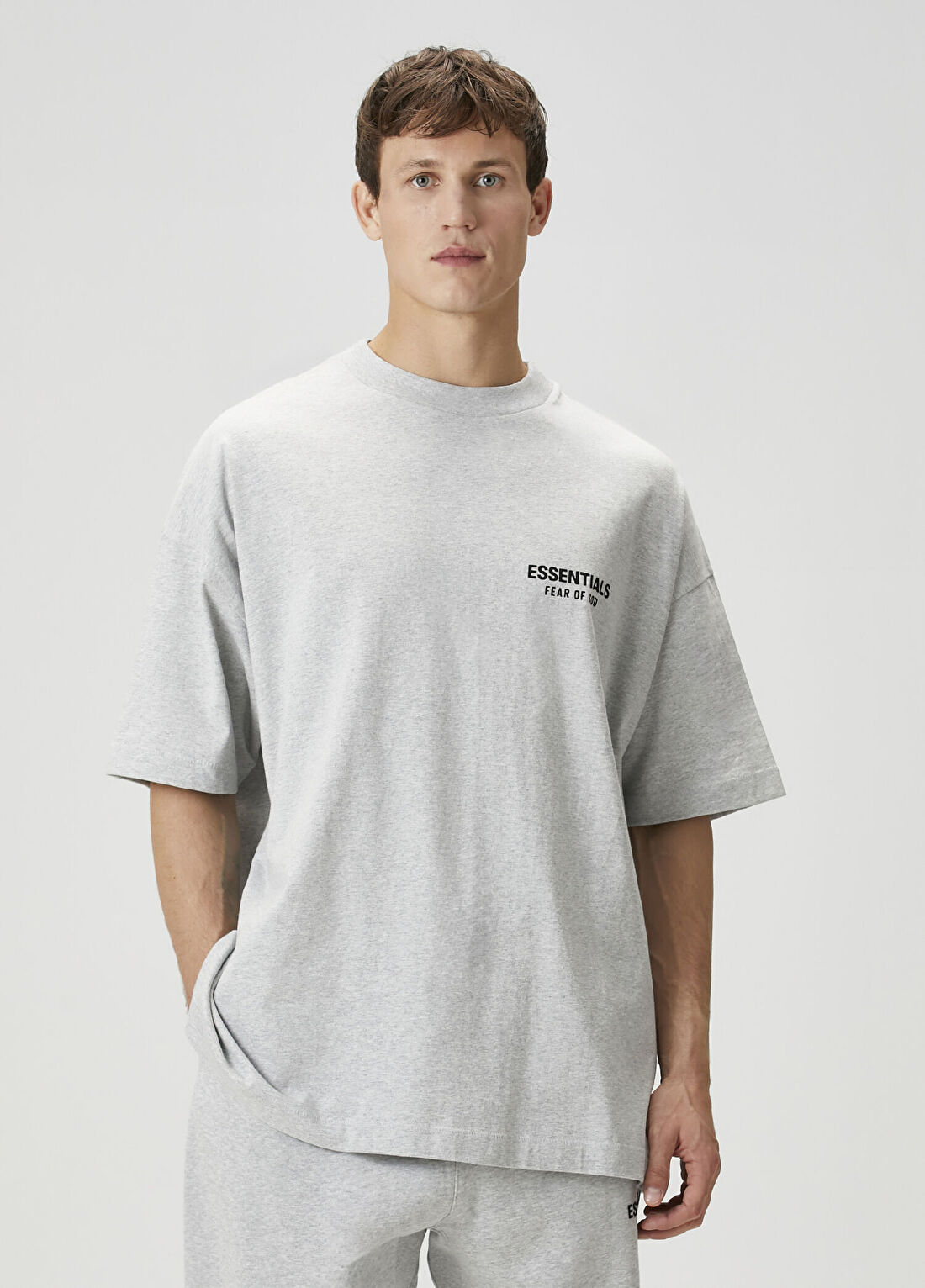Fear Of God Essentials Açık Gri Logo Baskılı T-shirt