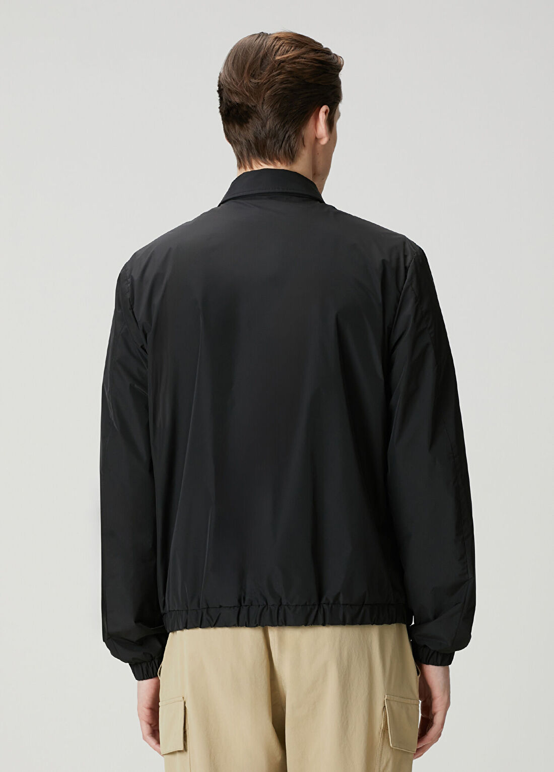 Moncler Siyah Kapüşonlu Mont görsel 4