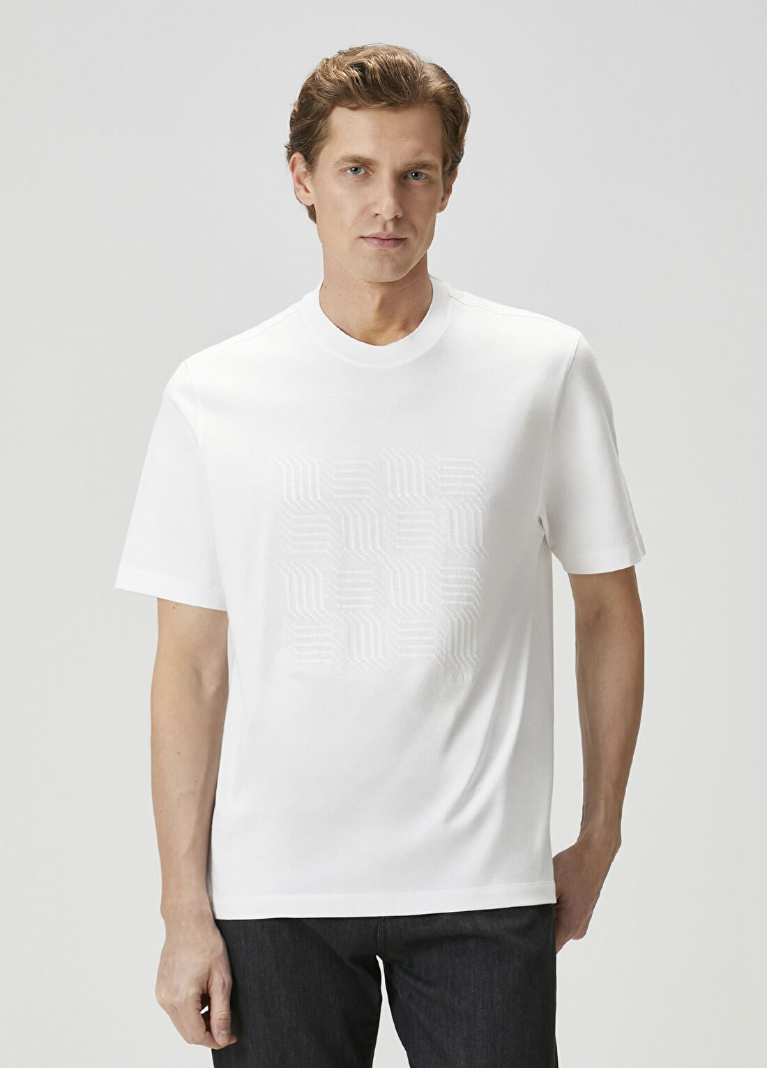 Canali Beyaz Geometrik Nakışlı Logolu T-shirt