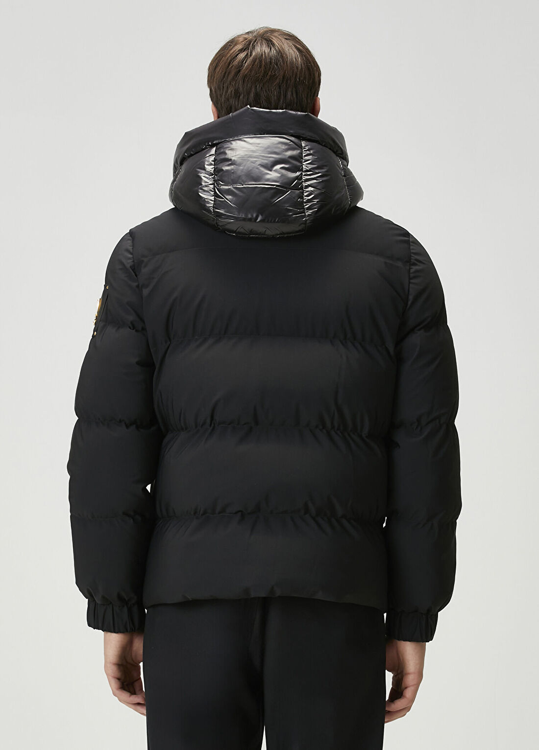 Moose Knuckles Siyah Kapüşonlu Puff Mont görsel 4