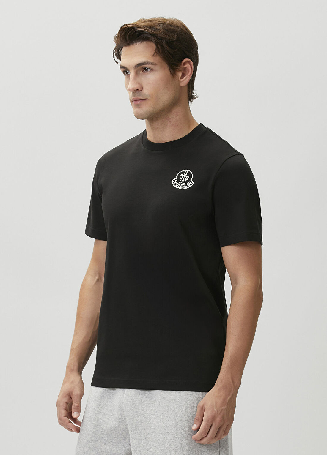 Moncler Siyah Logo Patchli T-shirt görsel 3