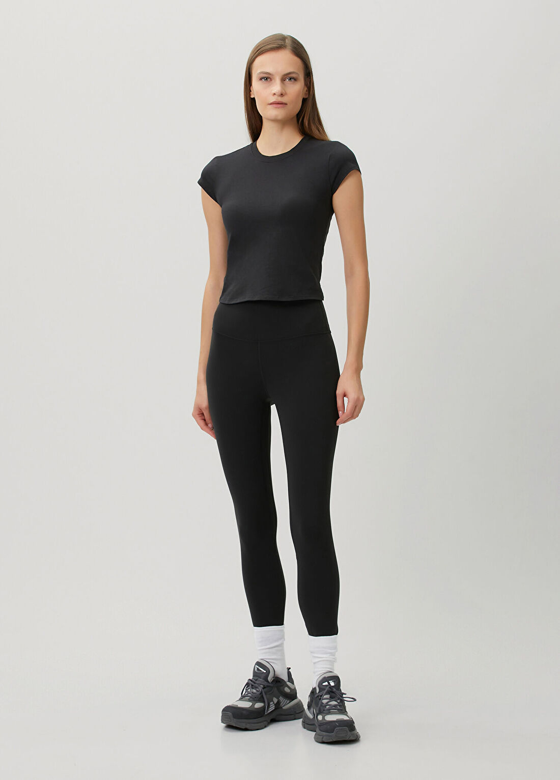 lululemon Siyah Baby Tee görsel 2