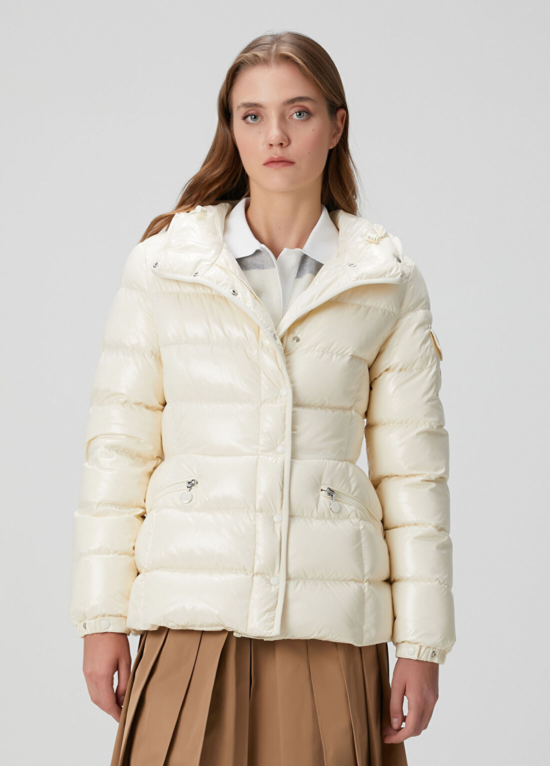 Moncler Barante Beyaz Kapüşonlu Puffer Mont