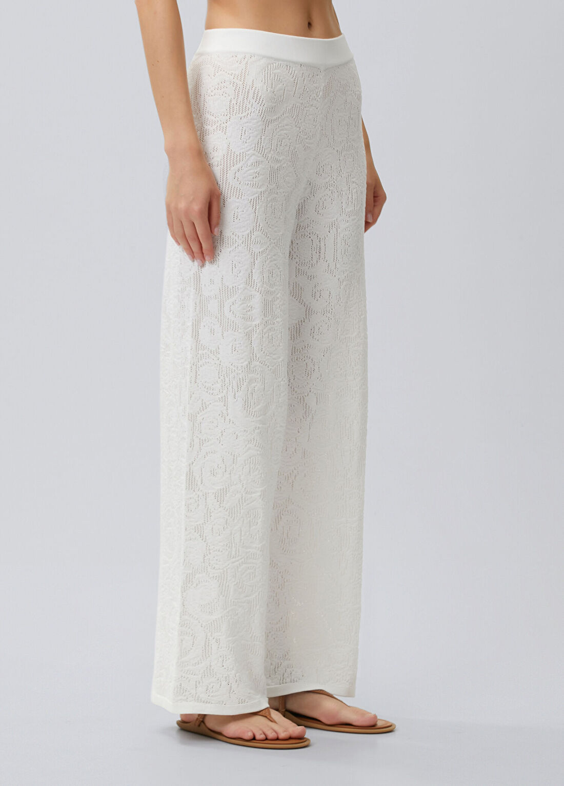 Beymen Collection Beyaz Gül Ajurlu Triko Pantolon görsel 3