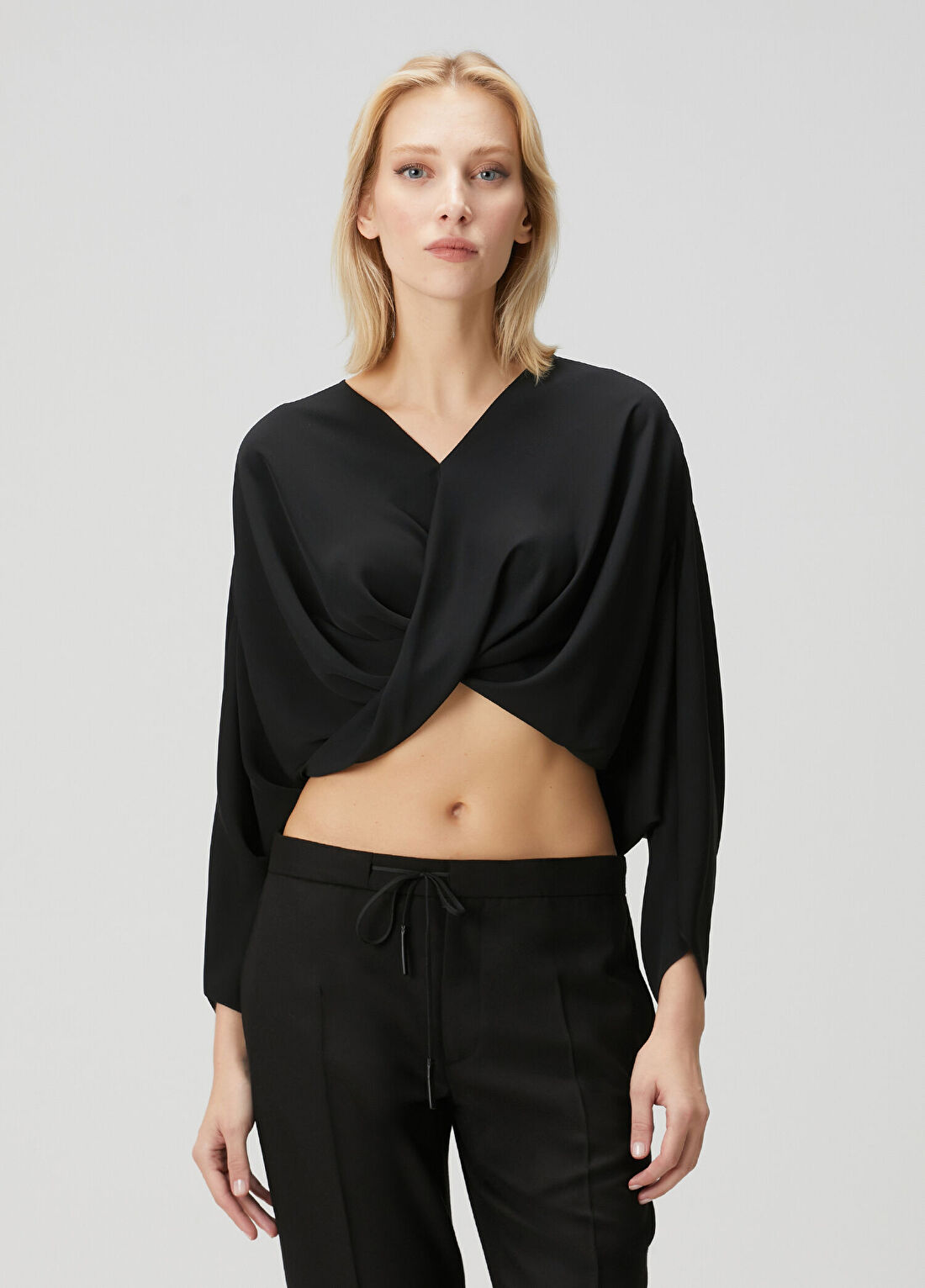 MM6 Maison Margiela Siyah Drapeli Bluz görsel 3