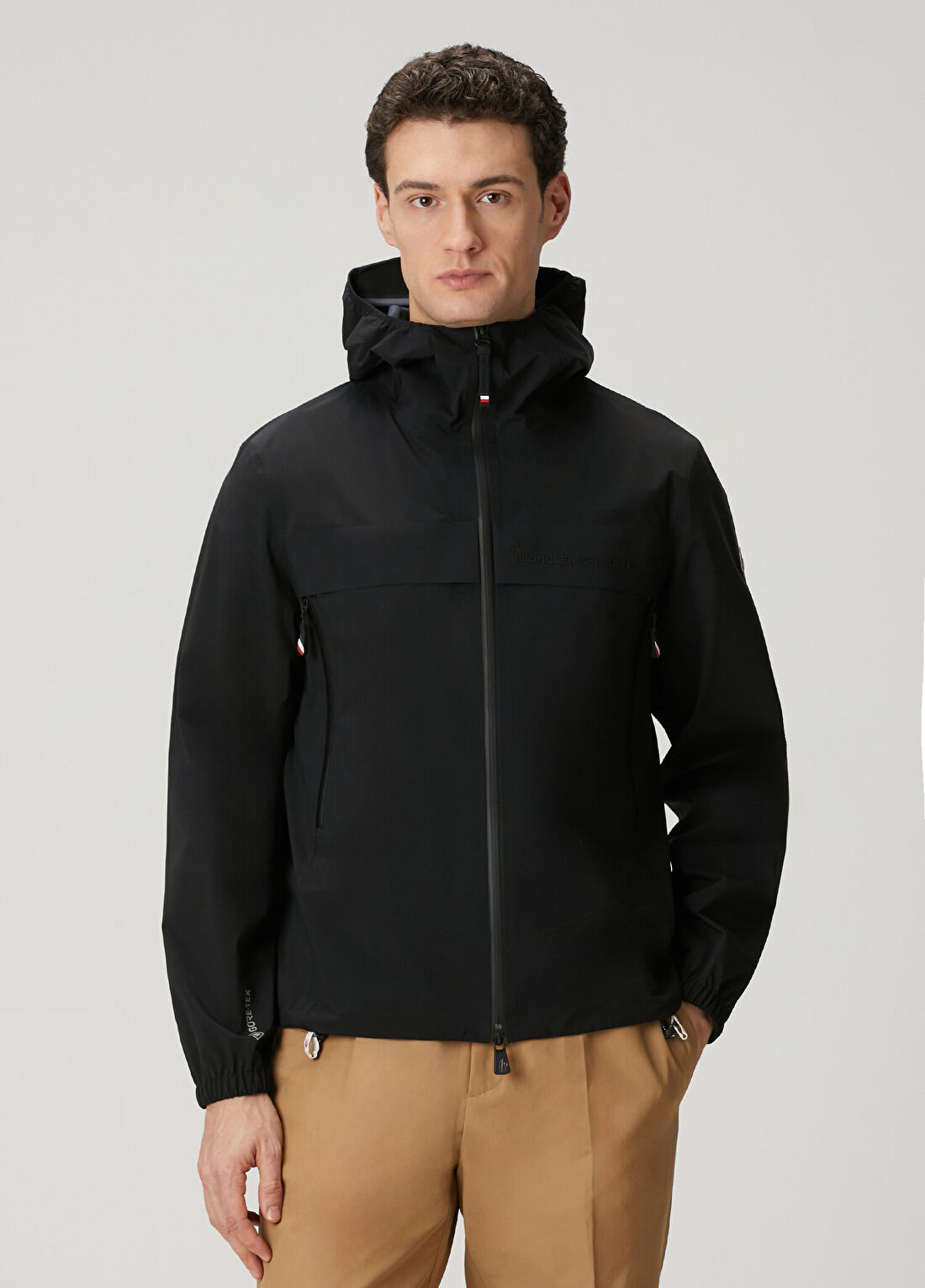 Moncler Grenoble Siyah Kapüşonlu Mont