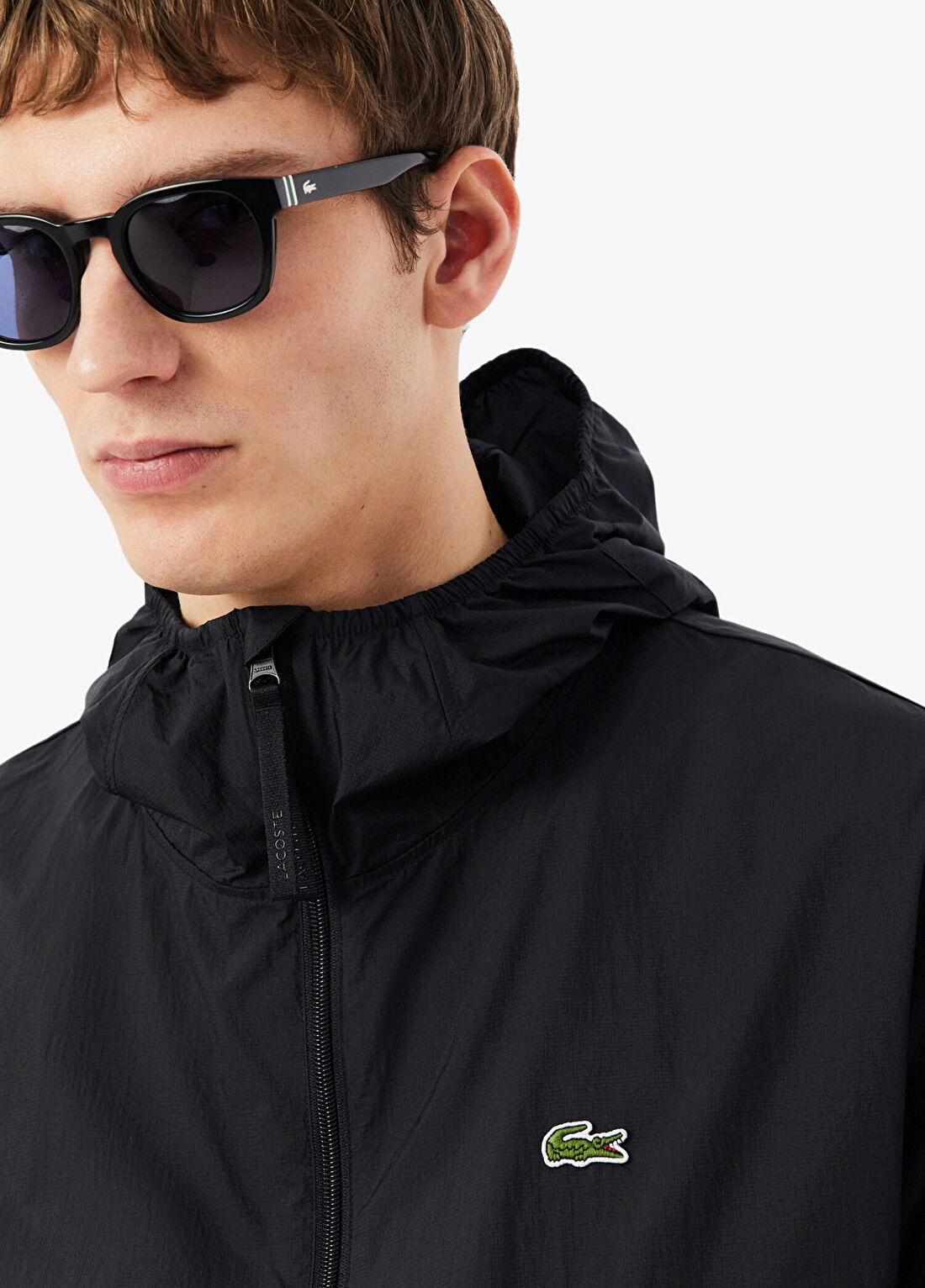 Lacoste Siyah Kapüşonlu Erkek Yağmurluk görsel 2