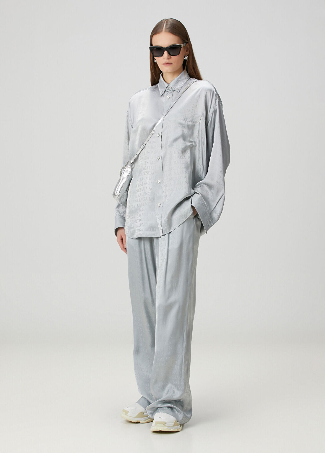 Balenciaga Cocoon Açık Gri Gömlek görsel 2