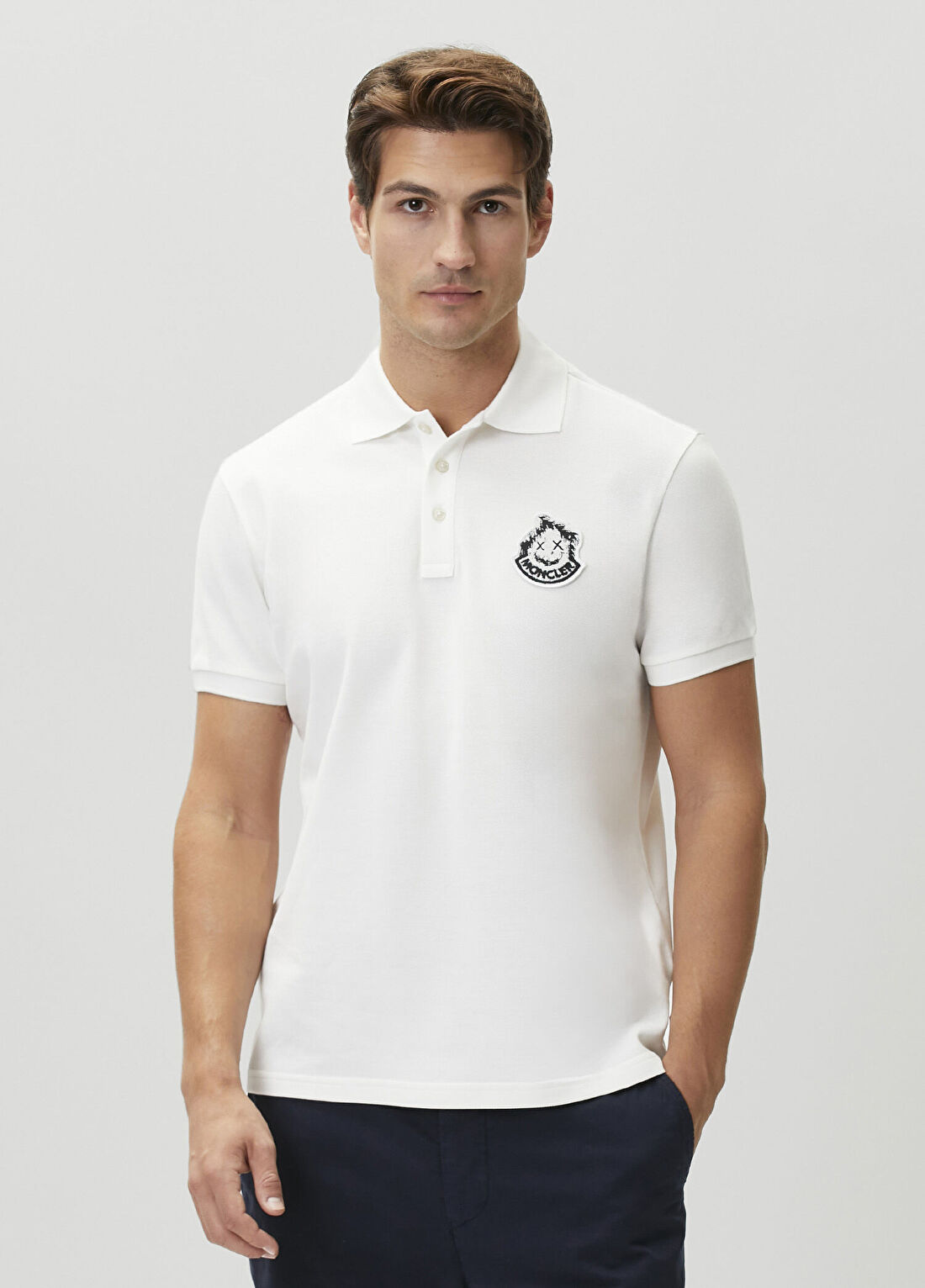 Moncler Beyaz Polo Yaka Logo Patchli T-shirt