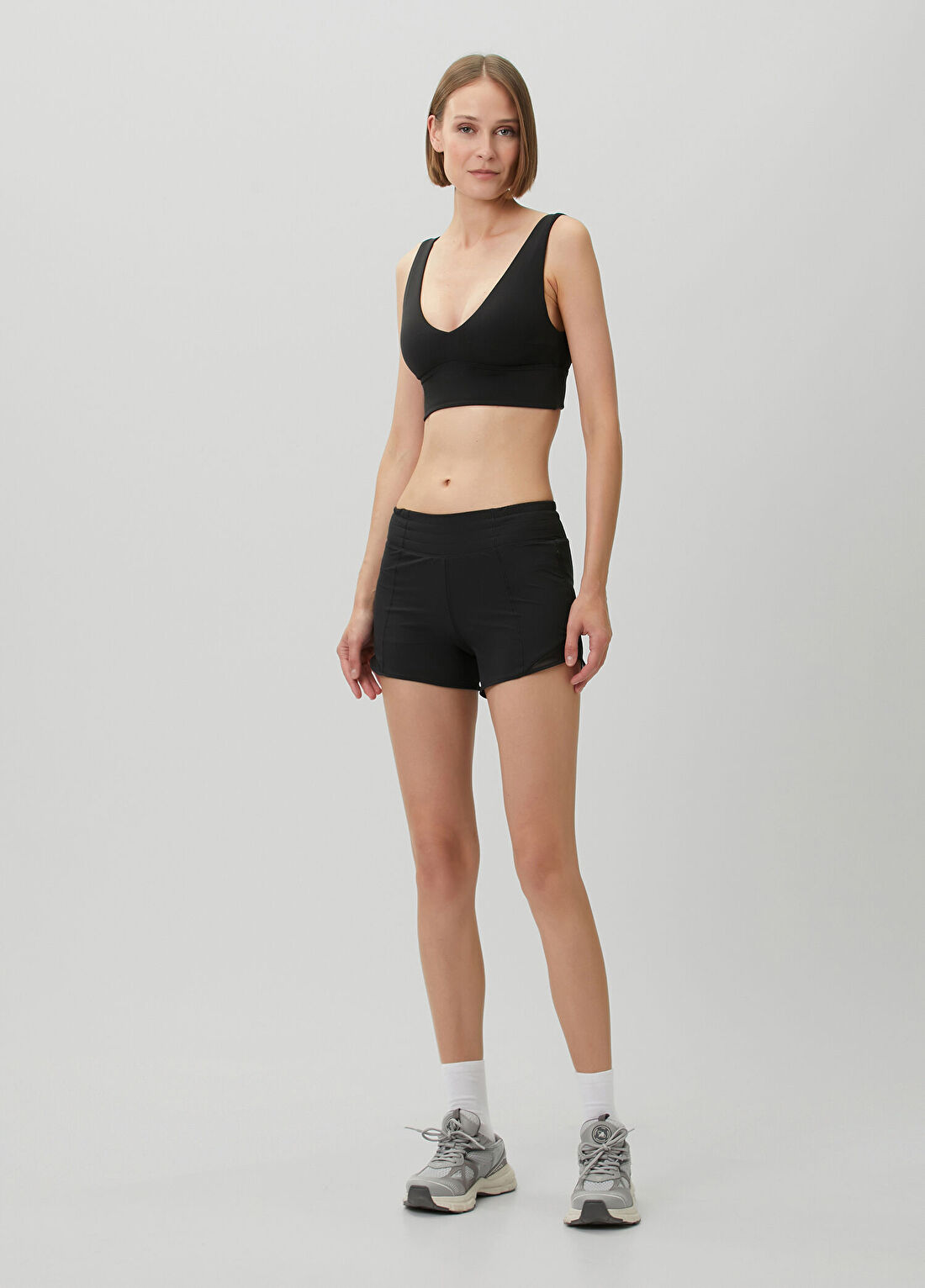lululemon Hotty Hot High-Rise Siyah Şort 4" Lined