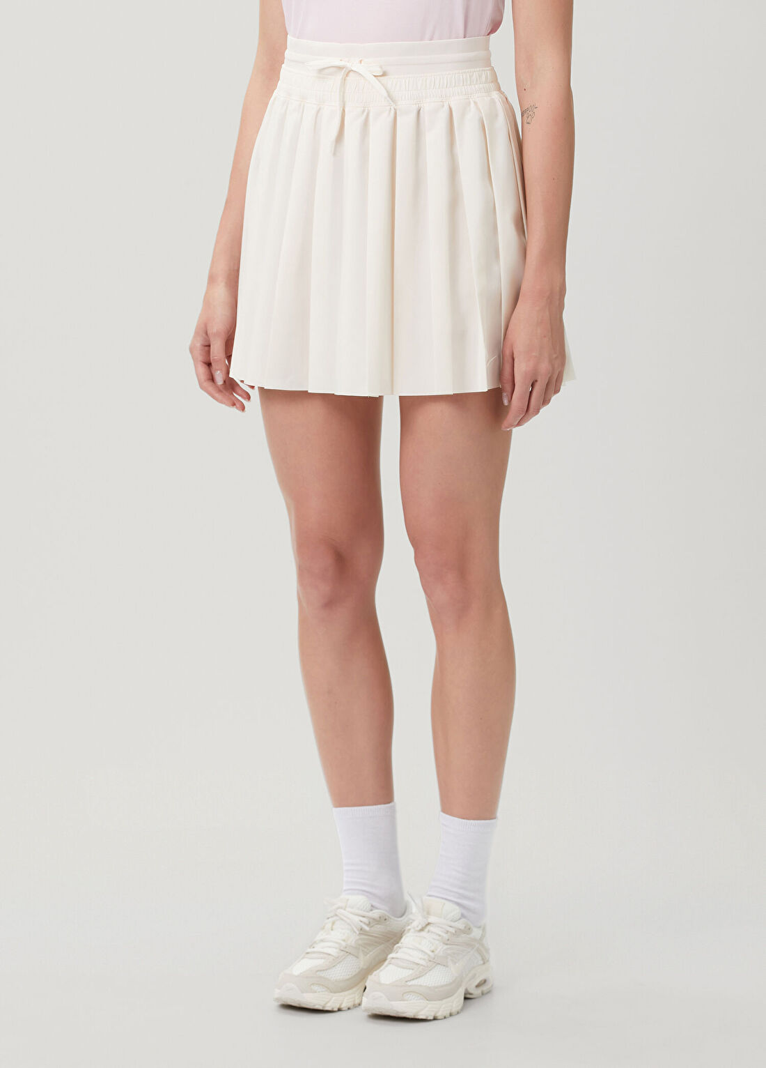 Nike Beyaz Pileli Mini Etek görsel 3