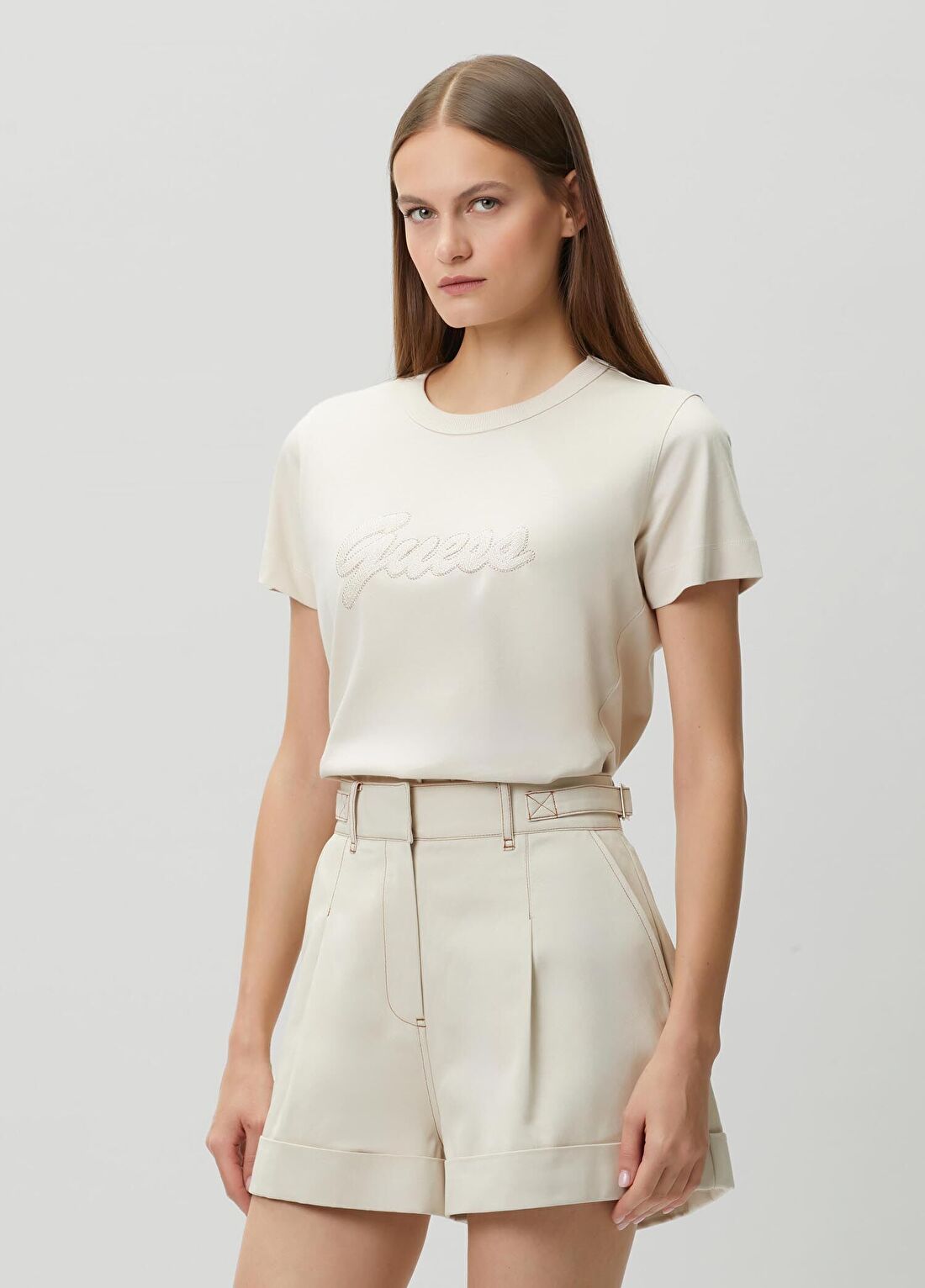 Guess Boxy Fit Bej Logolu T-shirt