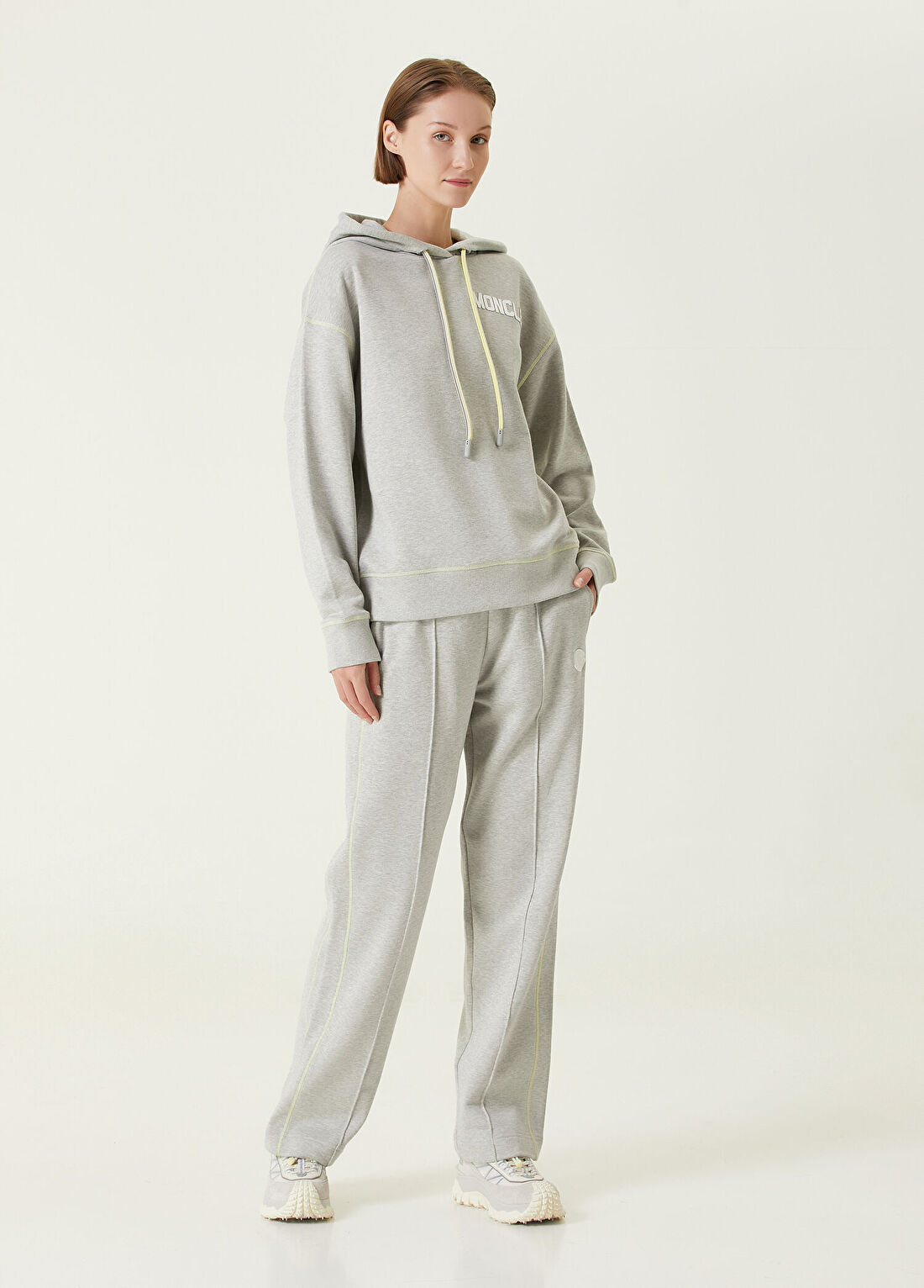 Moncler Gri Kapüşonlu Sweatshirt görsel 2