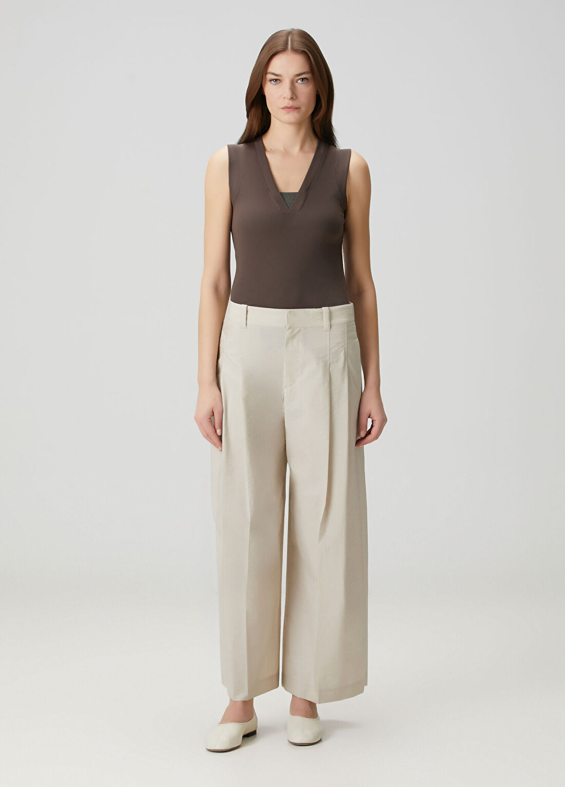 Brunello Cucinelli Kırık Beyaz Pile Detaylı Pantolon