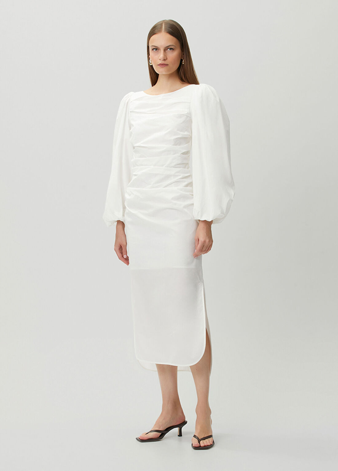 The Garment Beyaz Drapeli Midi Elbise görsel 3