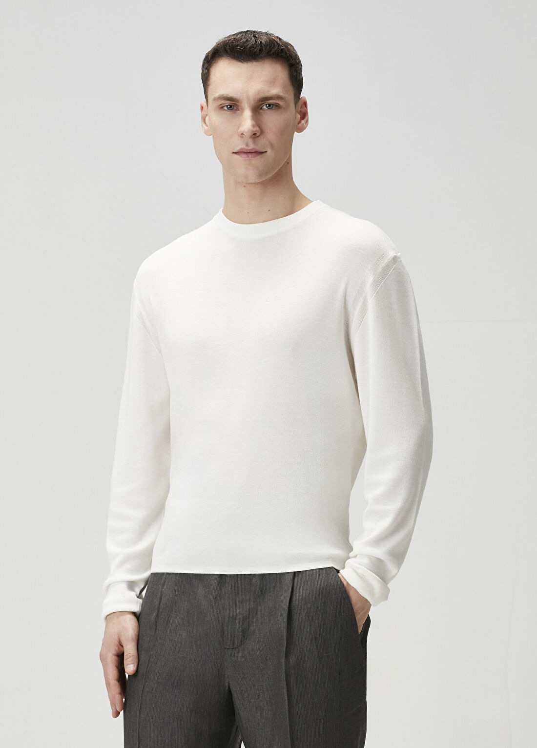 Jacquemus Beyaz Yün Kazak görsel 3