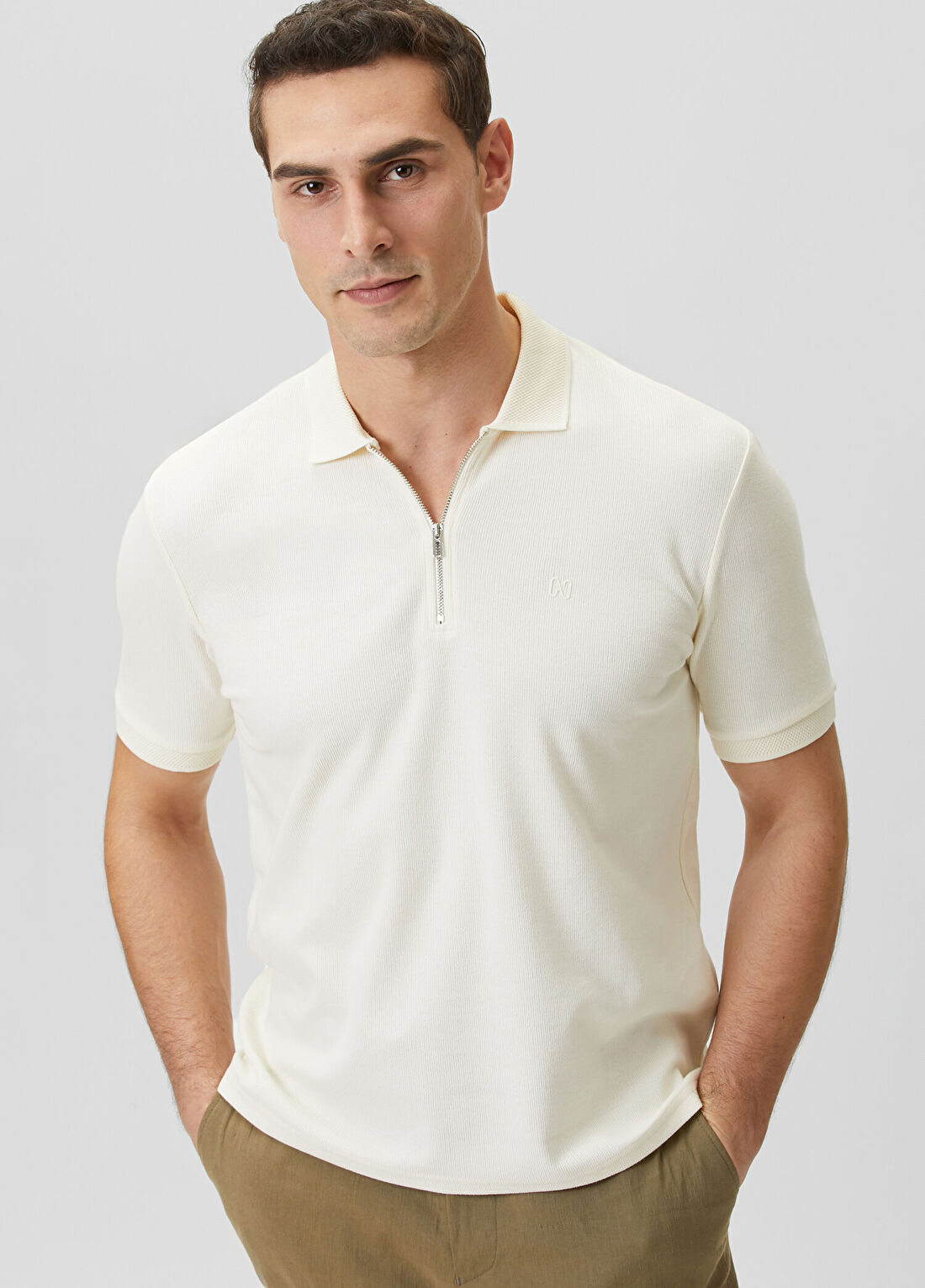 Network Kırık Beyaz Fermuarlı Polo Yaka Jakarlı T-shirt
