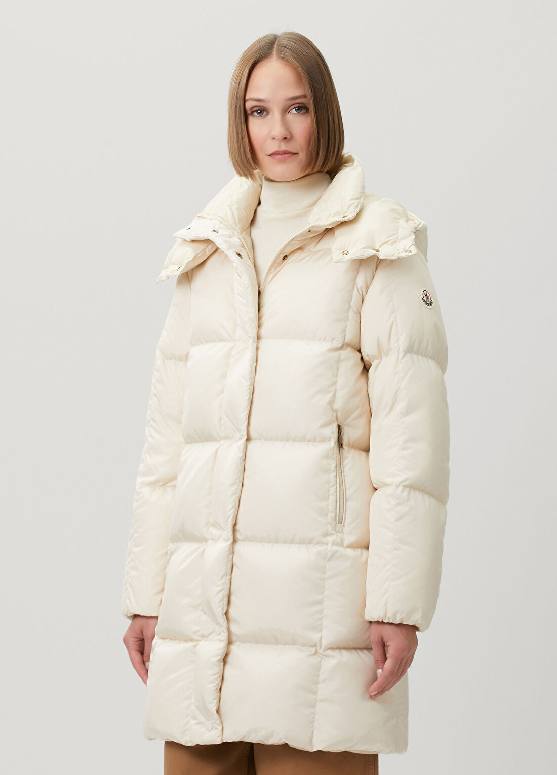 Moncler Litte Açık Bej Kapüşonlu Puffer Mont görsel 3