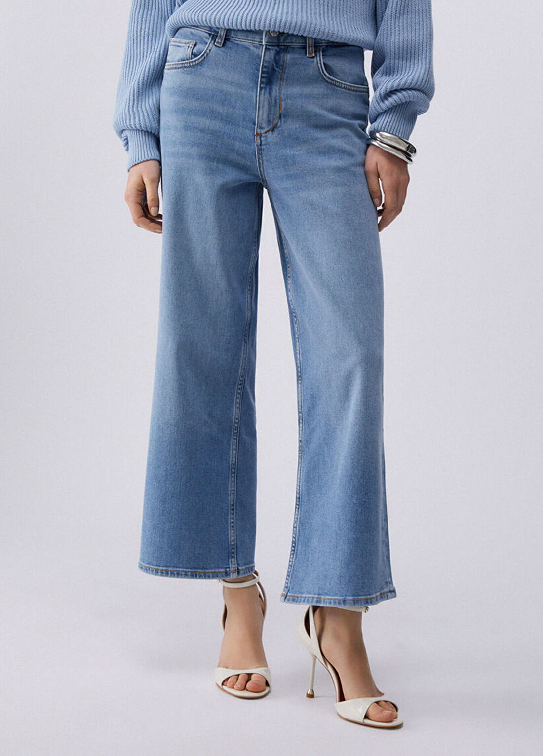 Liu Jo Mavi Cropped İspanyol Paça Kadın Jean Pantolon görsel 2