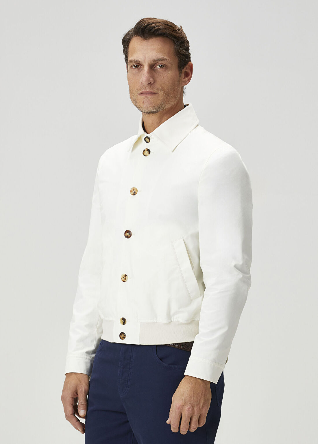 Brunello Cucinelli Beyaz Mont görsel 3