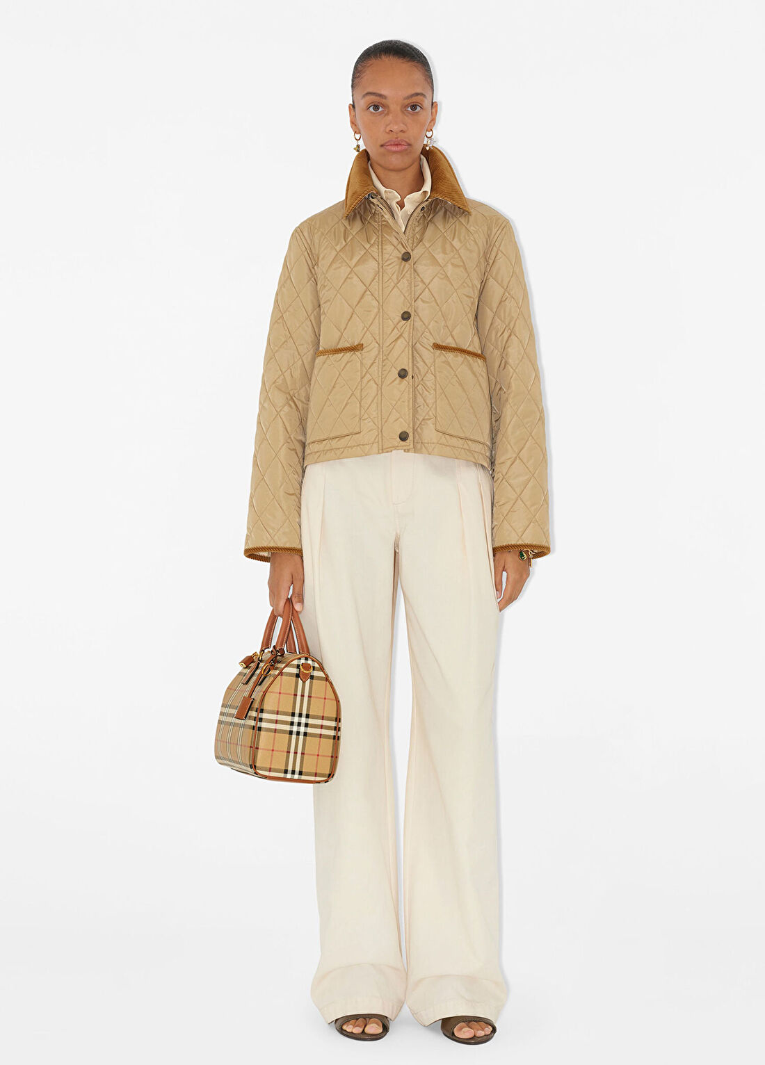 Burberry Bej Yaka Detaylı Kadın Mont
