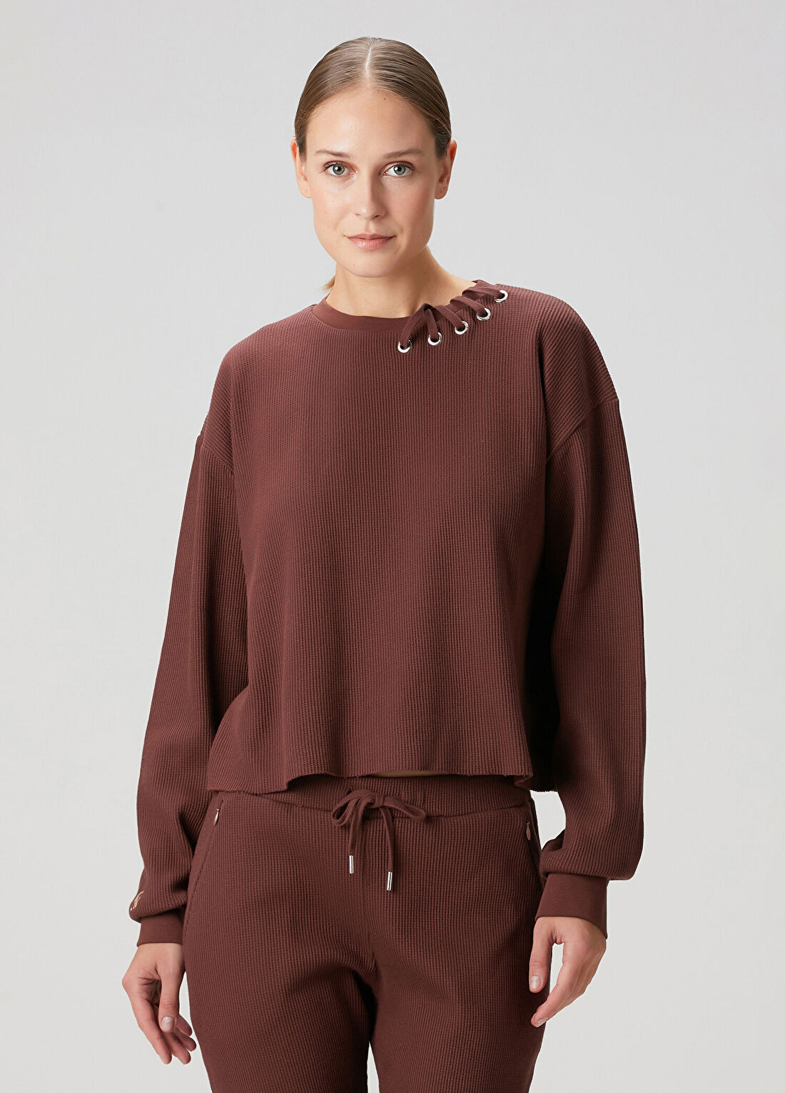 Bassigue Waffle Kahverengi Bisiklet Yaka Kadın Sweatshirt
