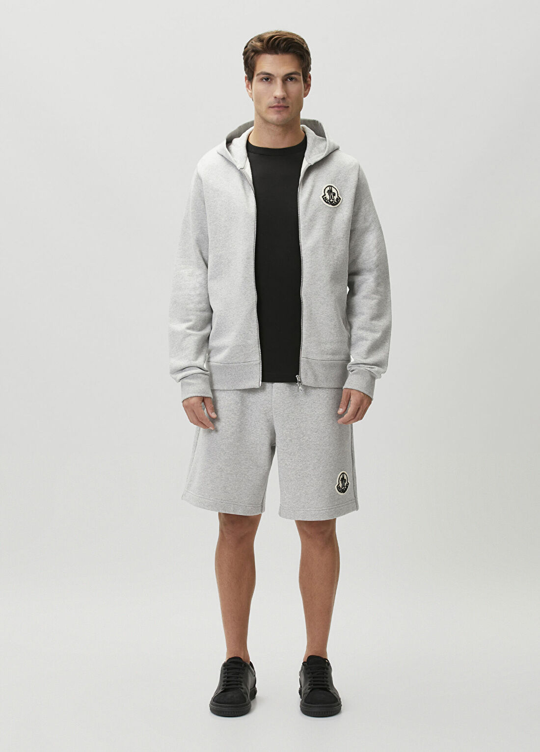 Moncler Siyah Logo Patchli T-shirt görsel 2